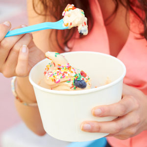 Frenzi Frozen Yogert_3 Fruity Treat Ideas For Spring_02